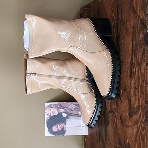 Lattelier Silver Rhinestone Boots, beige, size 7 - NEW